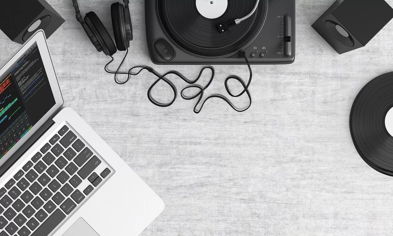 Comment choisir sa première platine vinyle ?